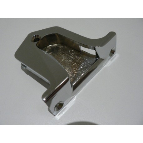 Door catch (dove tail)